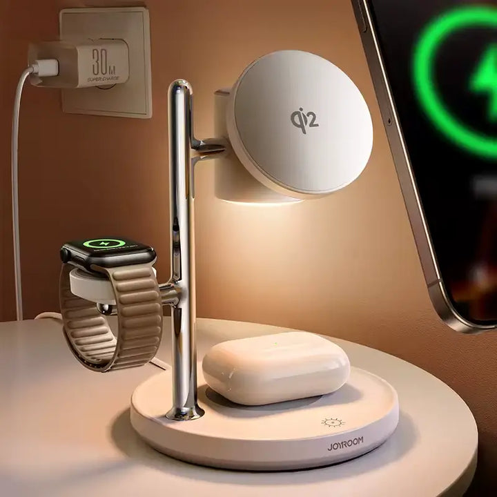 Carregador por Indução 3 em 1 Qi2 Joyroom com luminária de mesa carregando iPhone, Apple Watch e AirPods simultaneamente