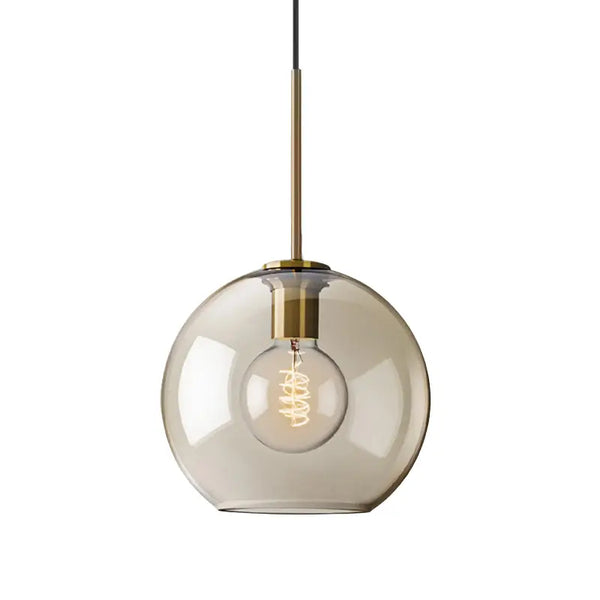 Luminária Pendente Vidro Ambaris Solis, com globo fumê e detalhes em bronze dourado, sobre fundo branco