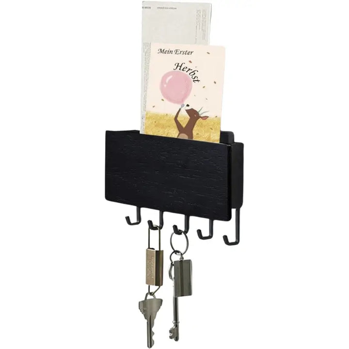 Porta chaves de parede em madeira Orto preto, com compartimento para correspondência e pequenos objetos, e 5 ganchos para chaves